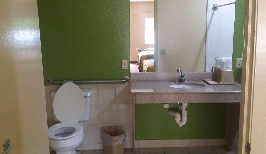 Americas Best Value Inn & Suites Northeast Хюстън Стая снимка