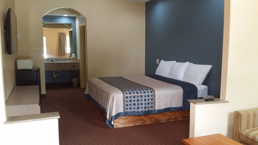 Americas Best Value Inn & Suites Northeast Хюстън Екстериор снимка