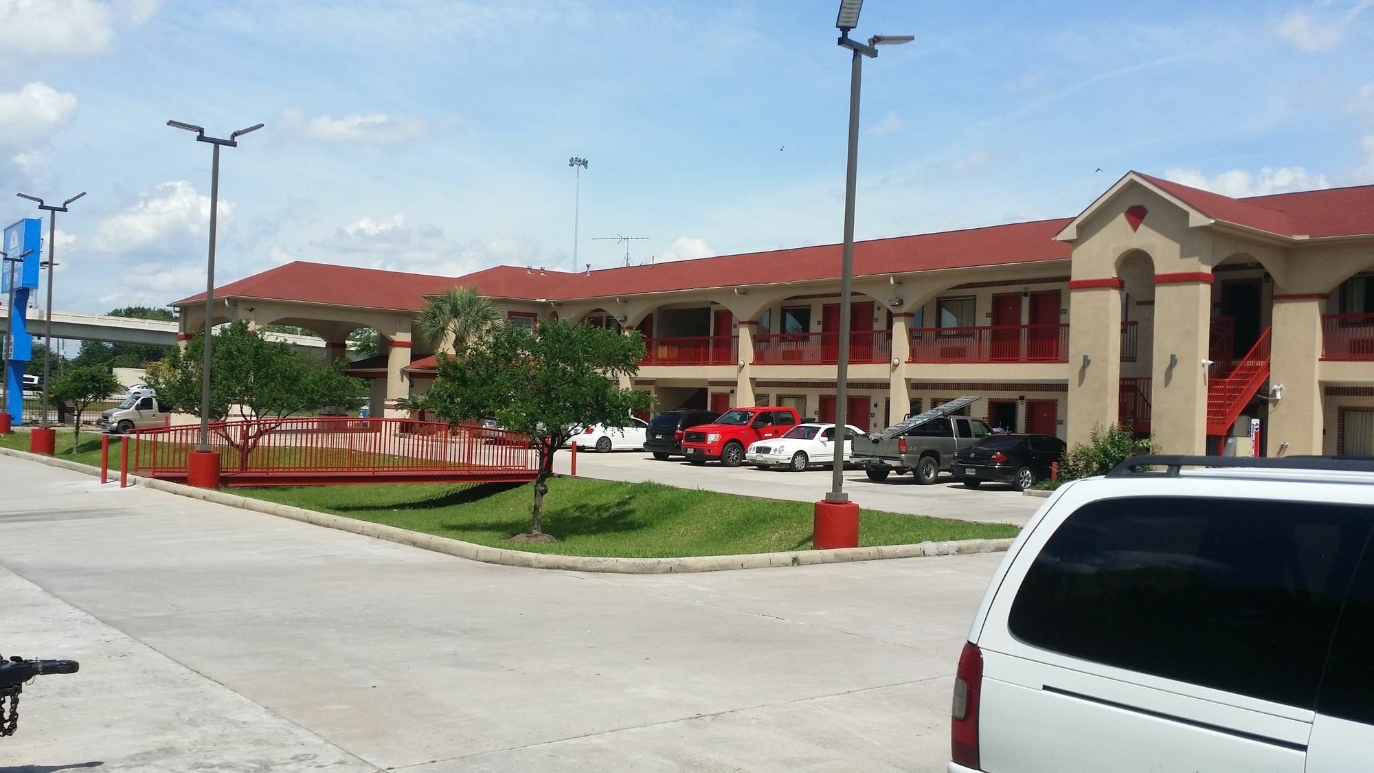 Americas Best Value Inn & Suites Northeast Хюстън Екстериор снимка