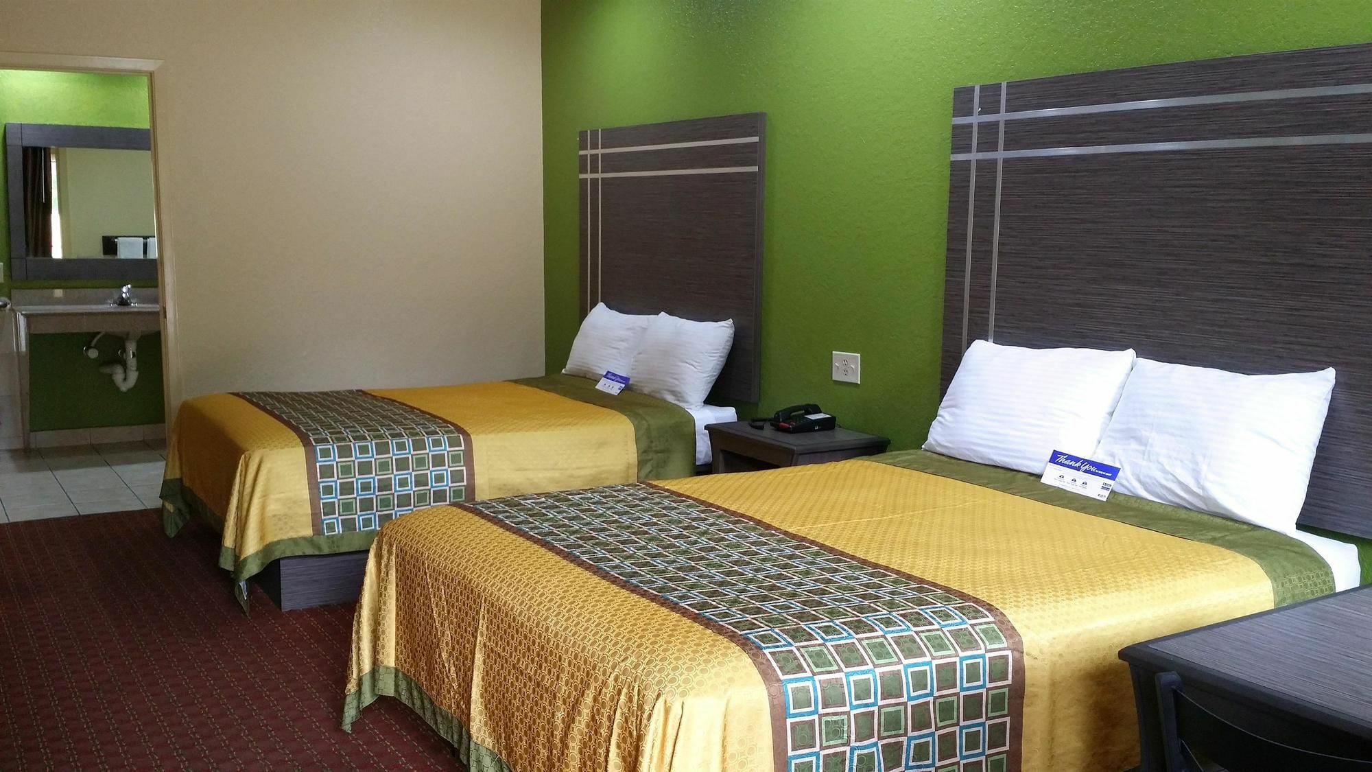 Americas Best Value Inn & Suites Northeast Хюстън Екстериор снимка
